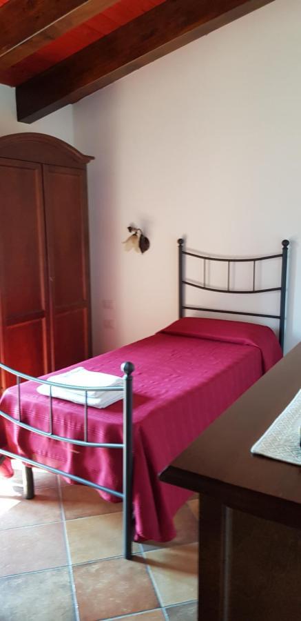 مبيت وإفطار SantʼAntìoco Bed & Breakfast S' Accorru المظهر الخارجي الصورة